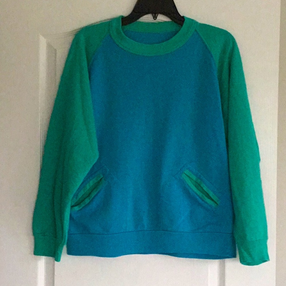 Crew neck sweatshirt - size M
